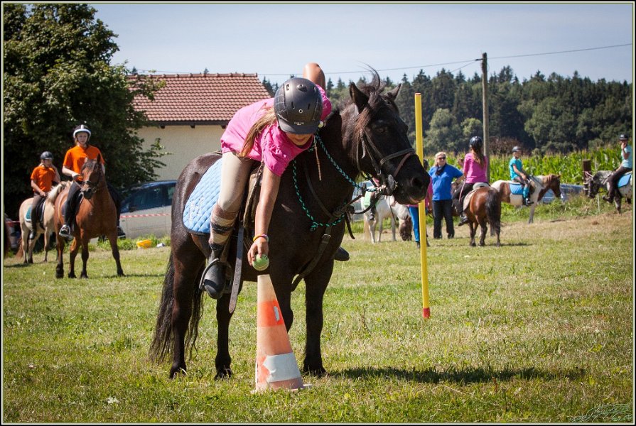 Mounted Games 128